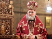 Satu Mare și Maramureș au unul dintre cei mai cooli episcopi! Giveaway cu Biblii